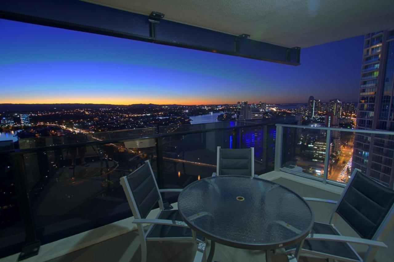 Circle On Cavil Holidays Gold Coast Exteriér fotografie