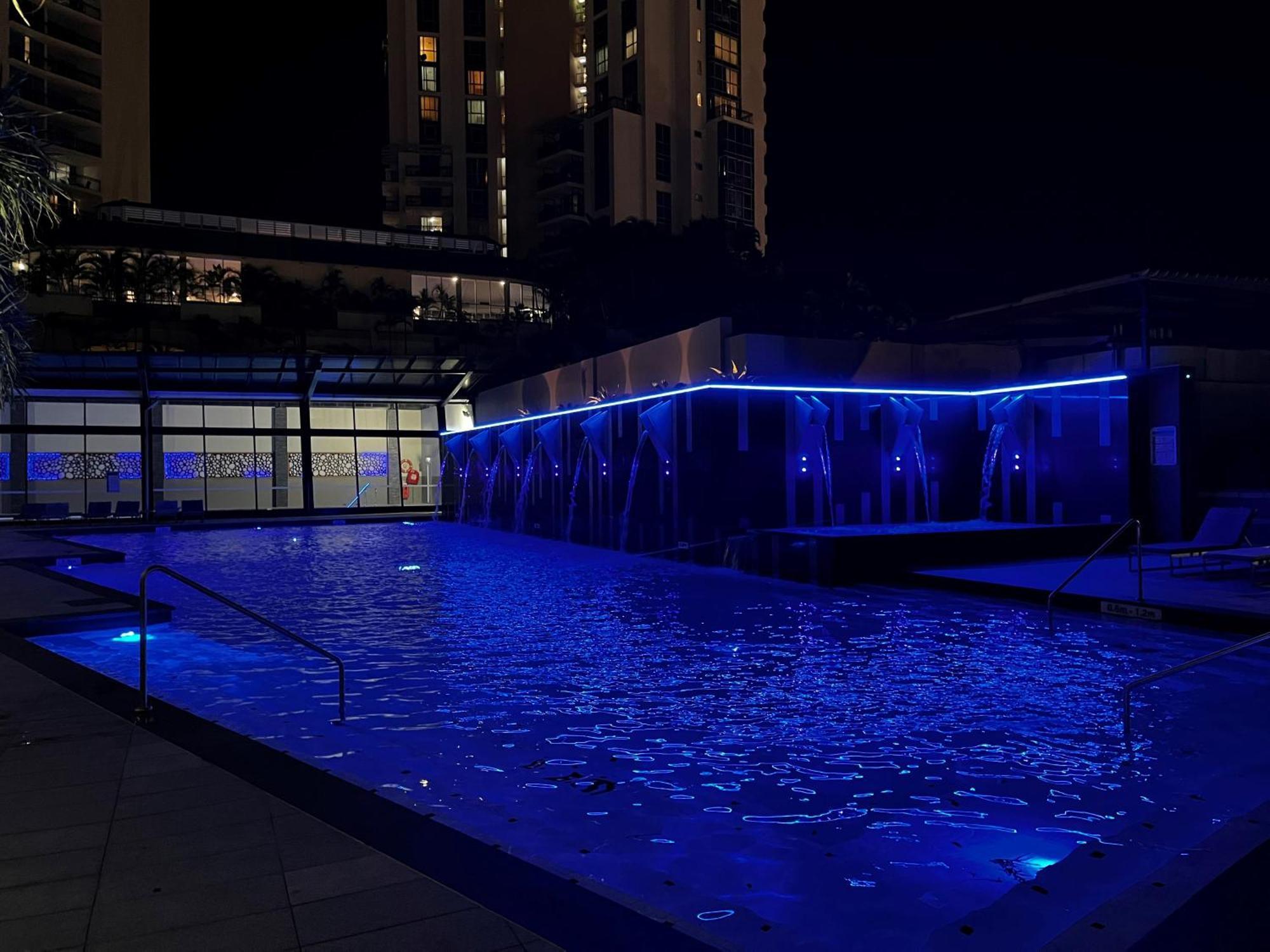 Circle On Cavil Holidays Gold Coast Exteriér fotografie