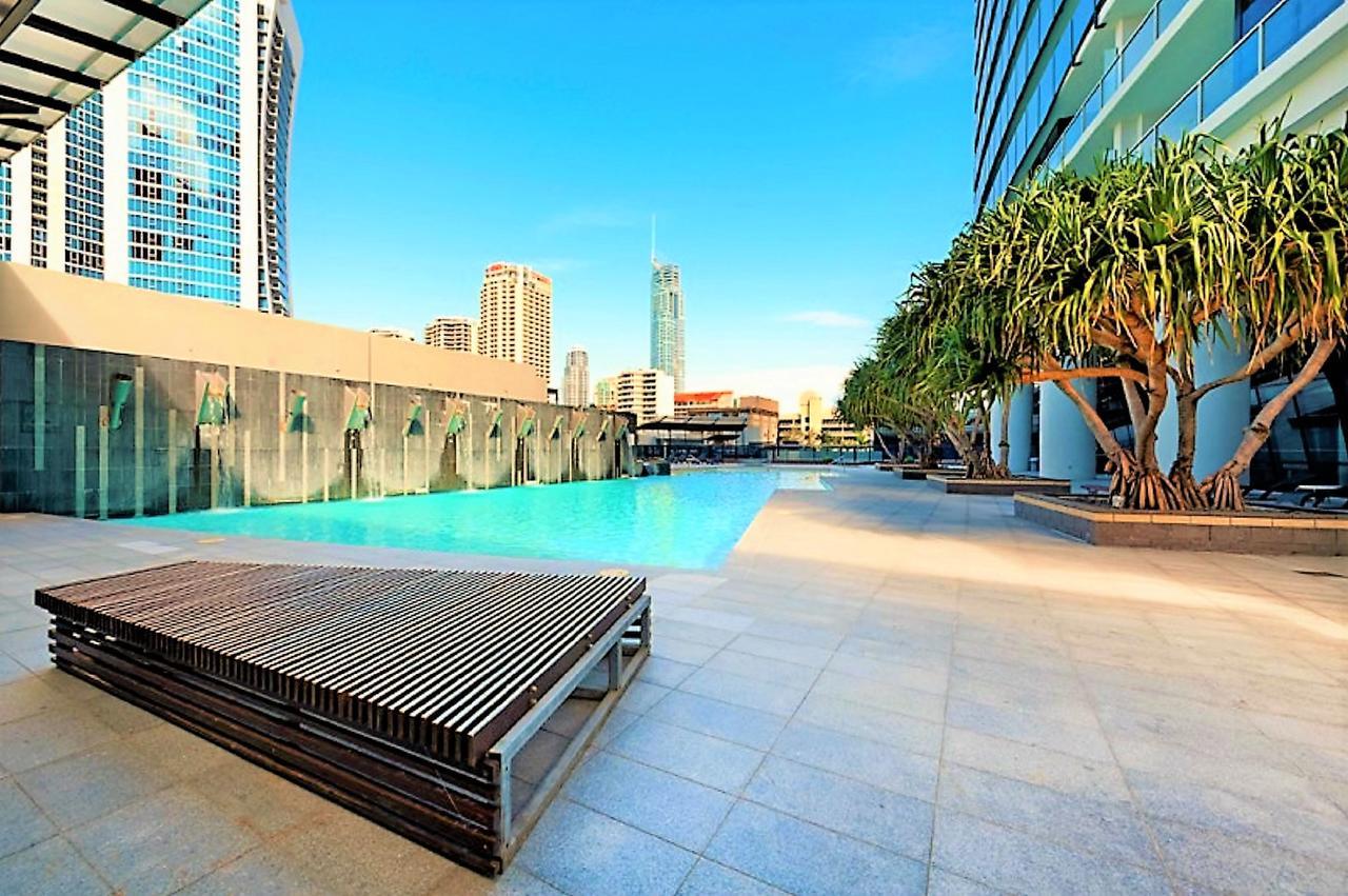Circle On Cavil Holidays Gold Coast Exteriér fotografie